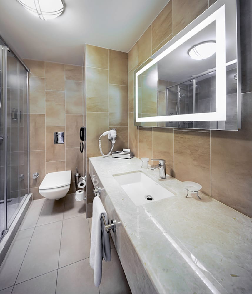 Titanic Comfort Sisli 14