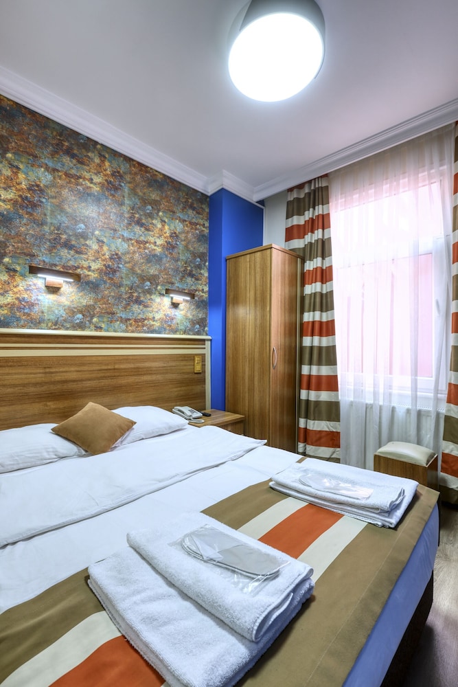 Fors Hotel 8