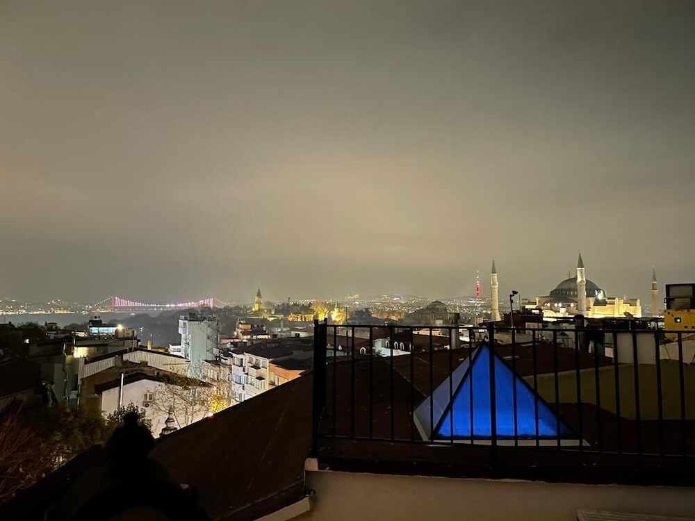Hotel Aldem 24