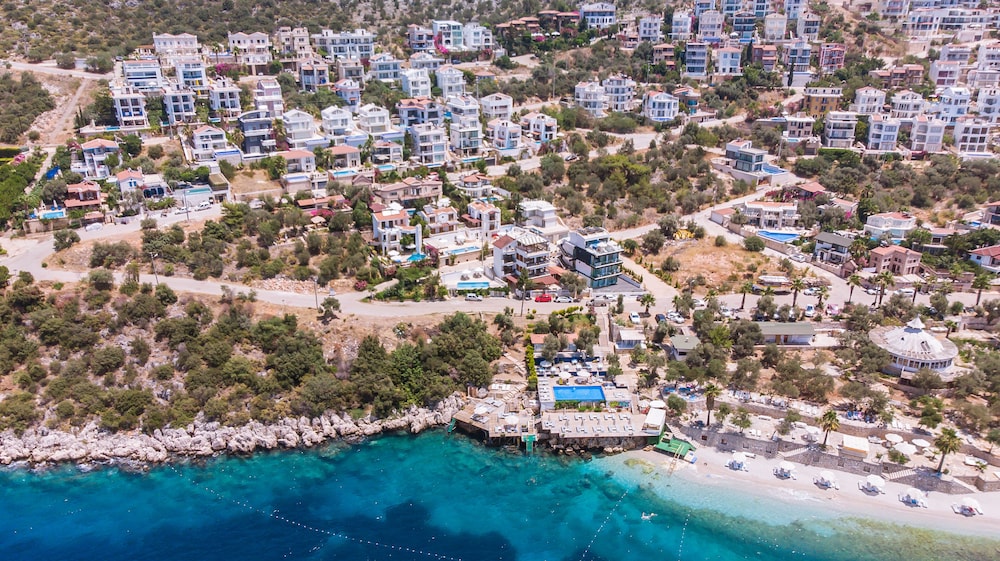 Kuluhana Aparthotel & Villas 1