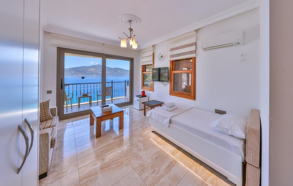 Kuluhana Aparthotel & Villas 16