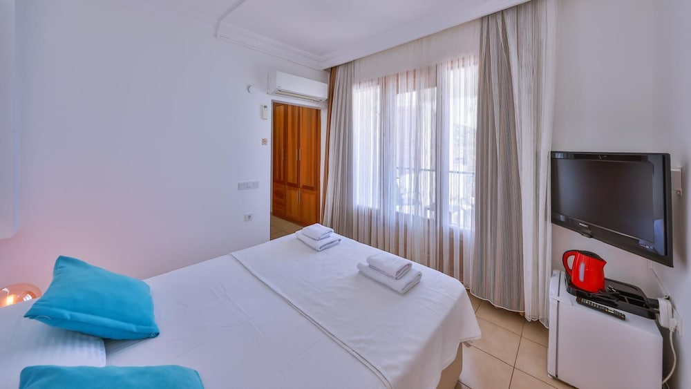 Kuluhana Aparthotel & Villas 5