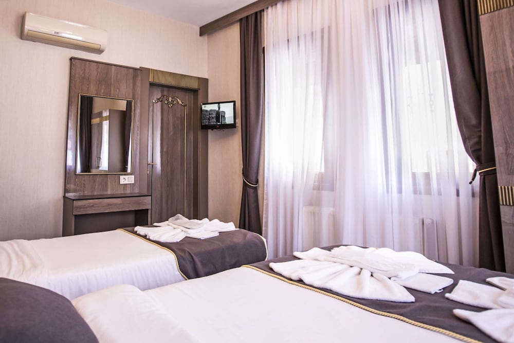 Dara Istanbul 9