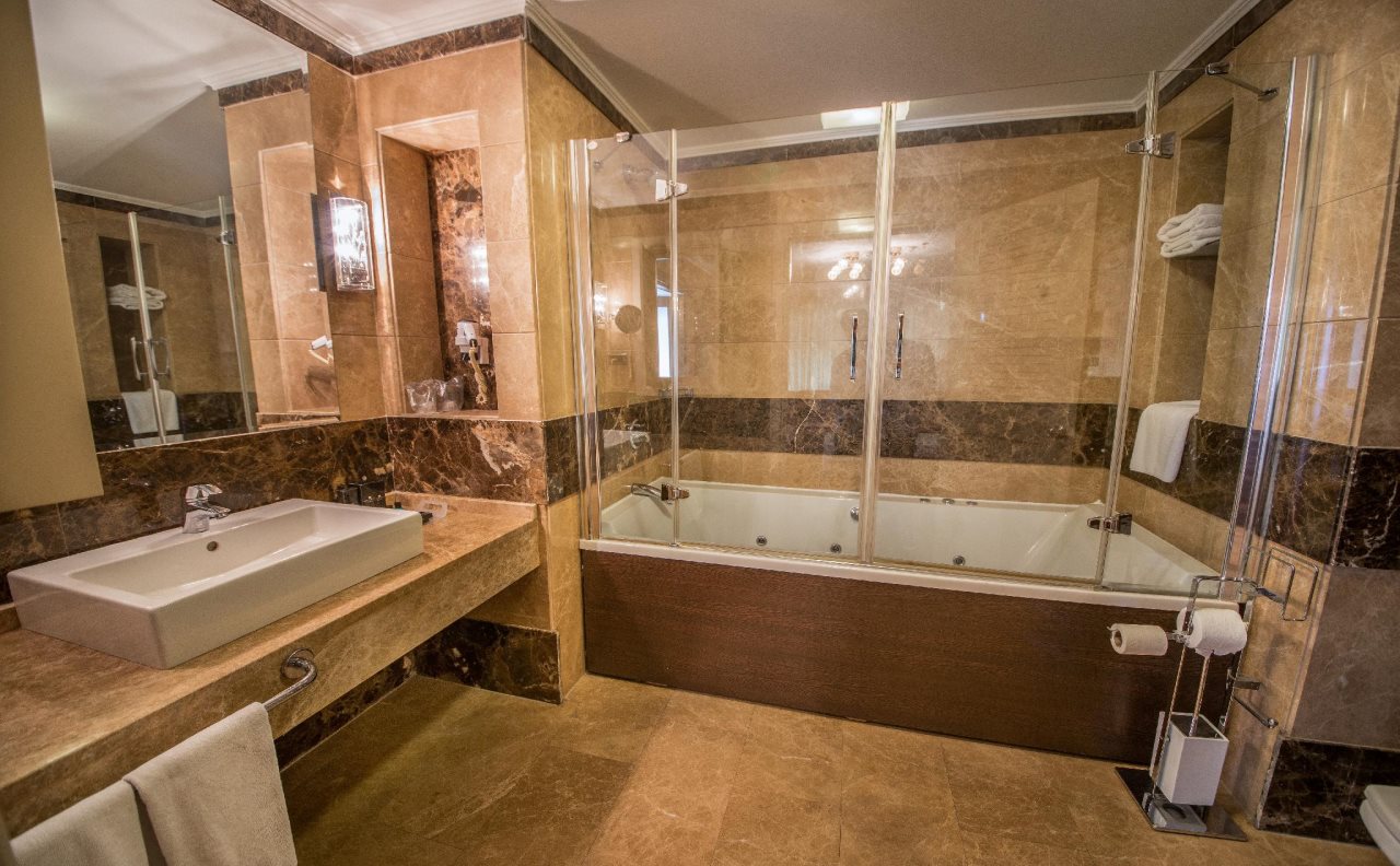 Dream Hill Business Deluxe 5