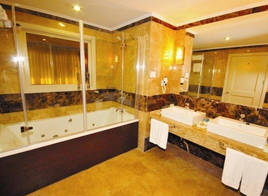 Dream Hill Business Deluxe 8