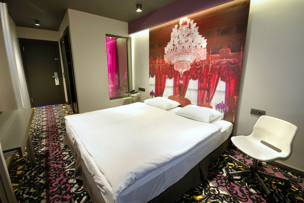 Tulip City Taksim Hotel 12