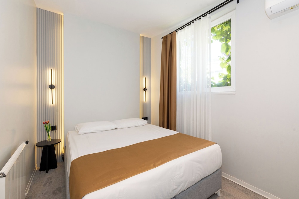 Istanbul Holiday Hotel 24