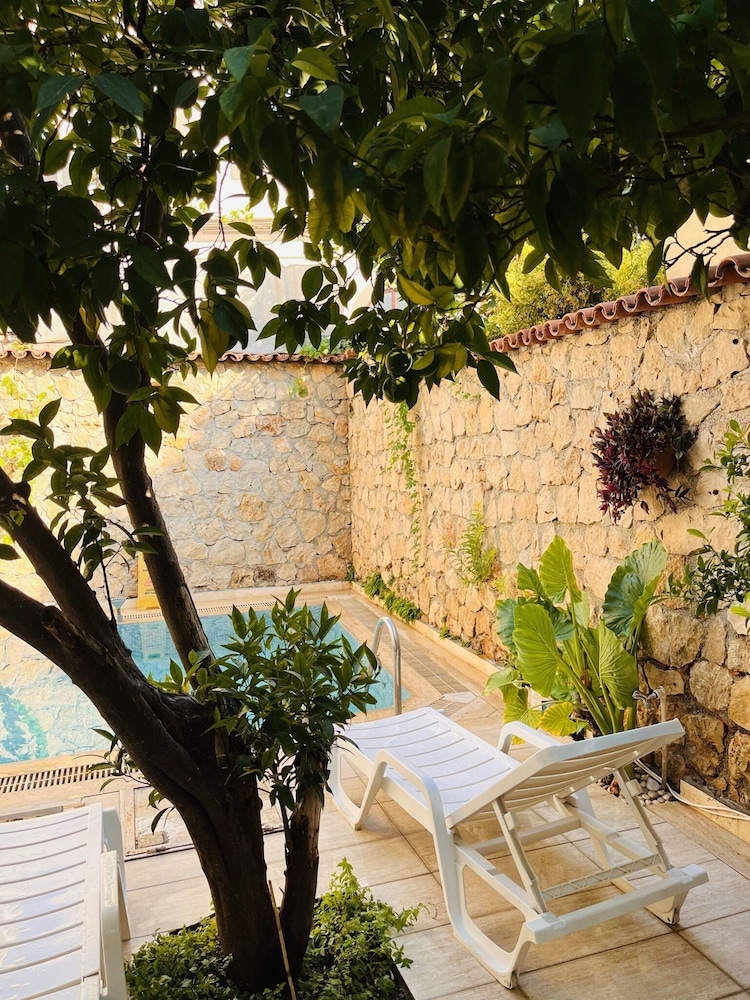Kaleiçi Hotel 14