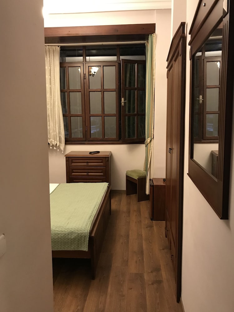 Kaleiçi Hotel 3