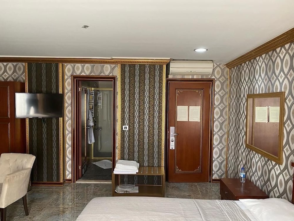 Grand Merin Hotel 9