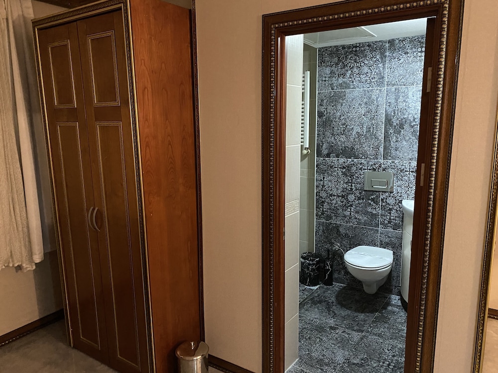 Grand Merin Hotel 20