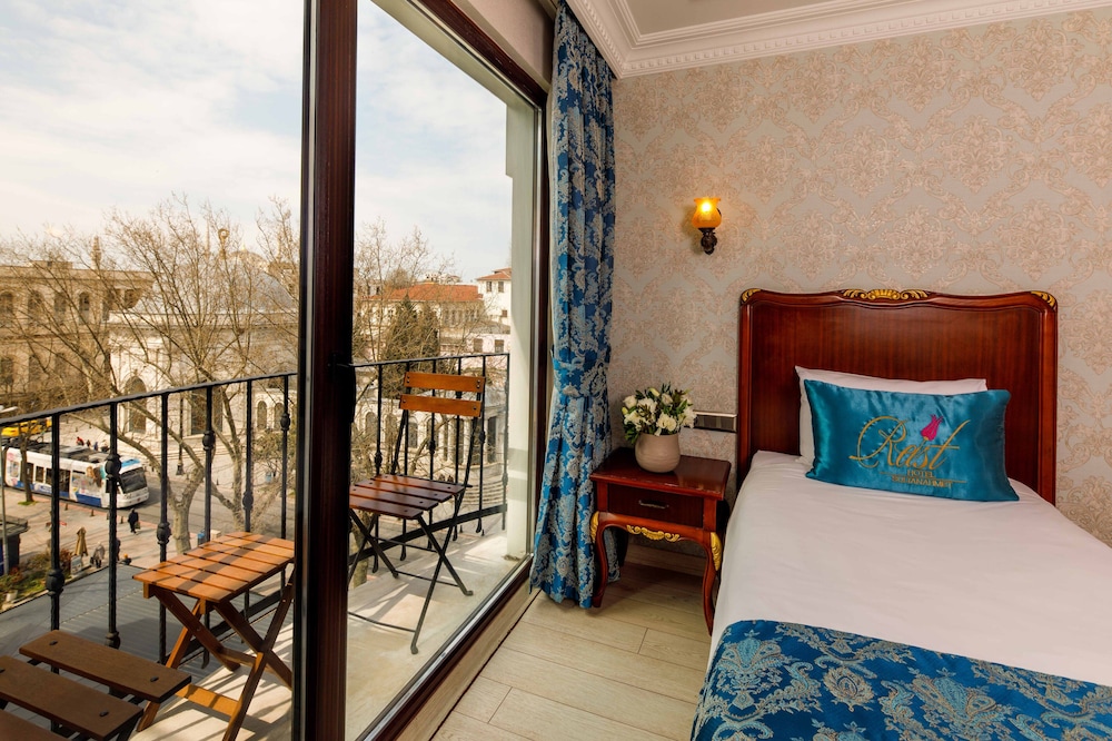Rast Hotel 16