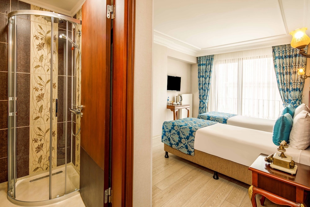 Rast Hotel 18