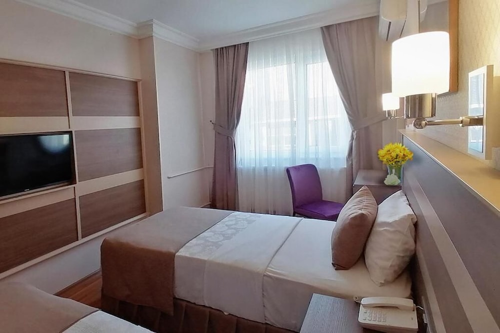 Hotel Sembol 18
