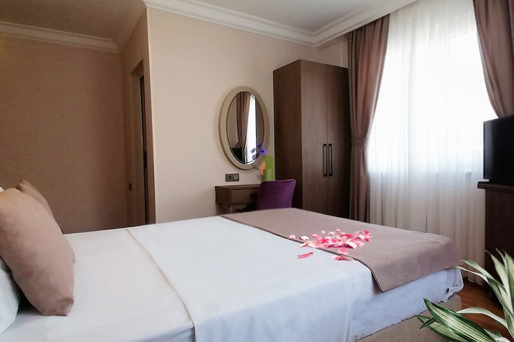 Hotel Sembol 12