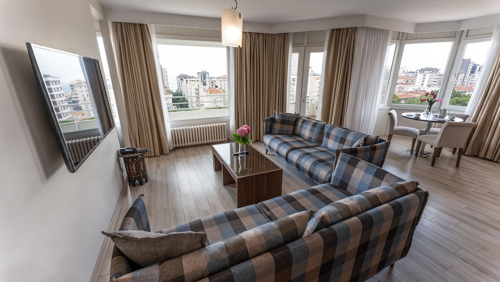 The Marmara Suadiye Residence 10