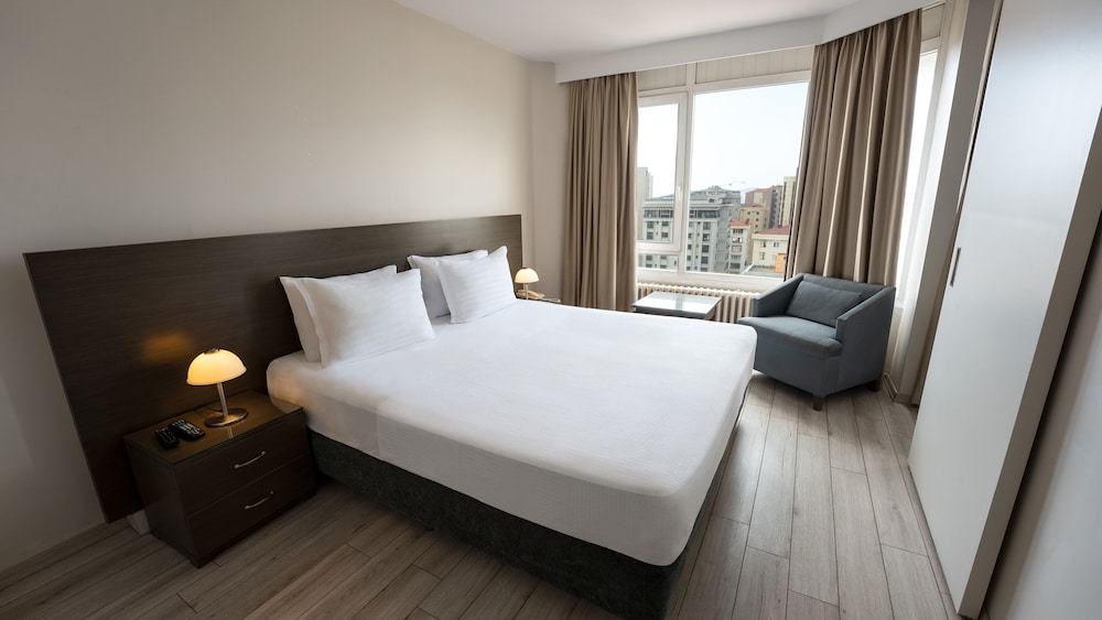 The Marmara Suadiye Residence 11