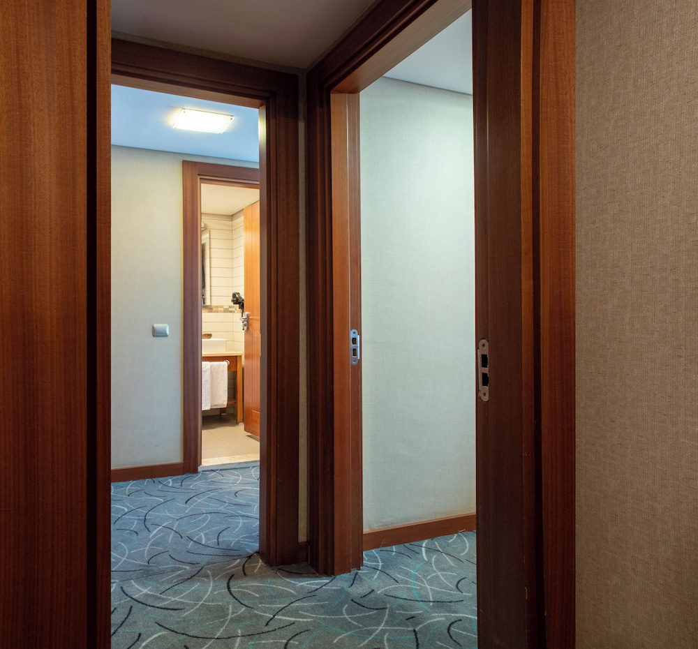 Golden City Hotel 21