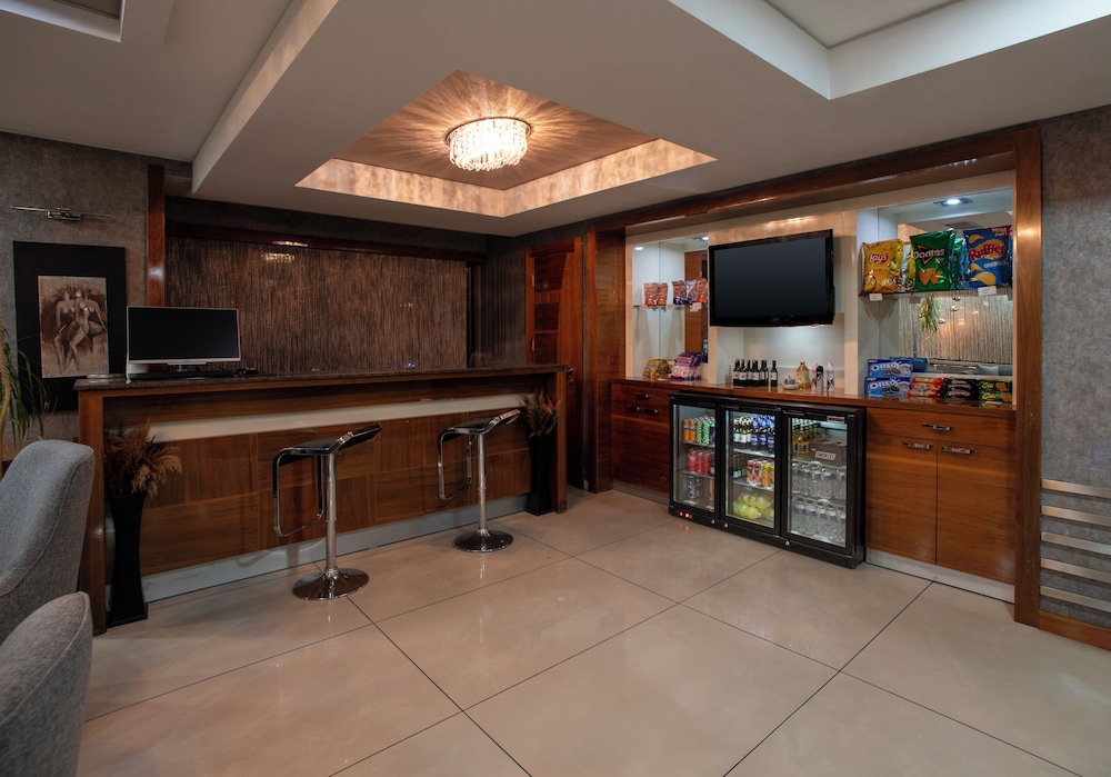 Golden City Hotel 5