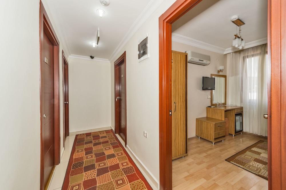 May Hotel Istanbul 8