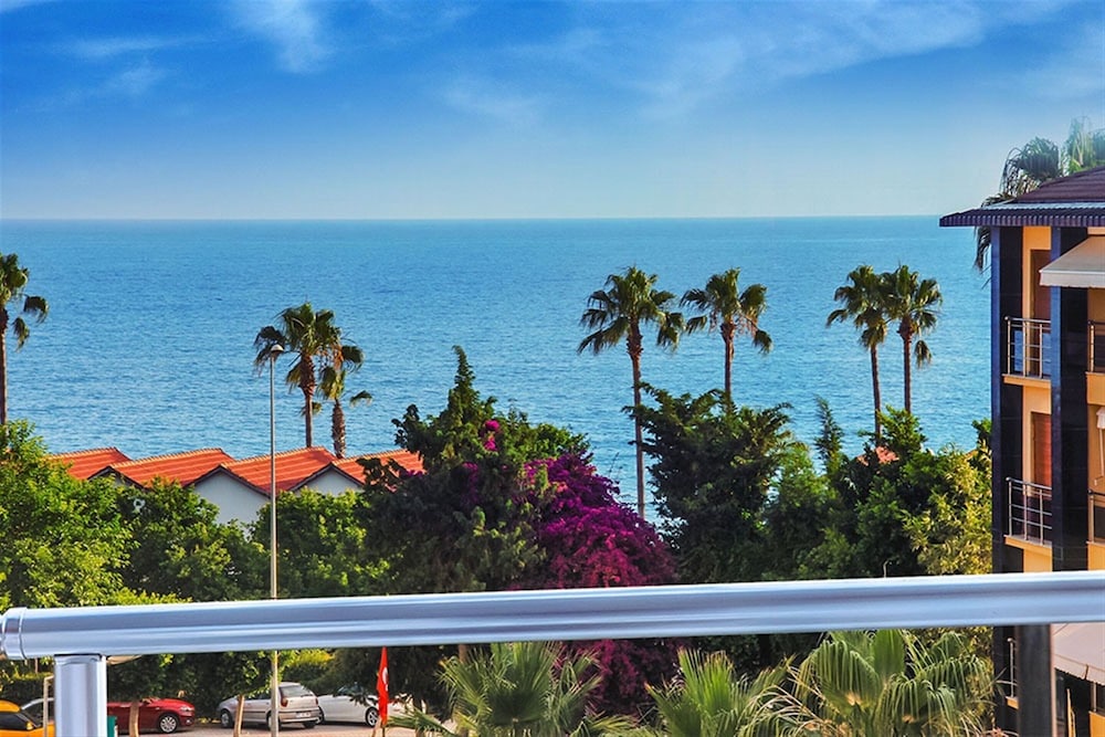 Yaman Life Hotel 11