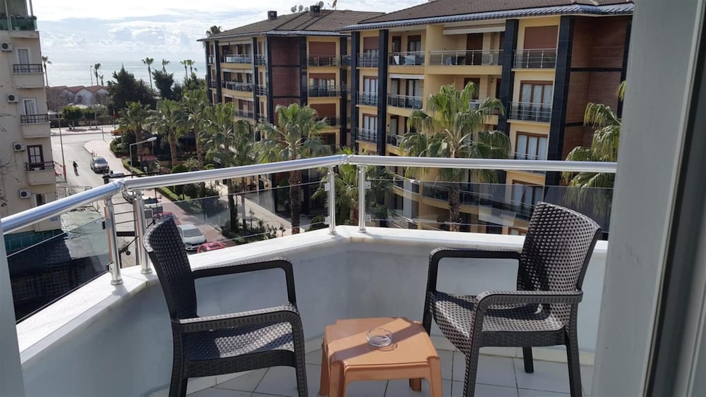 Yaman Life Hotel 12