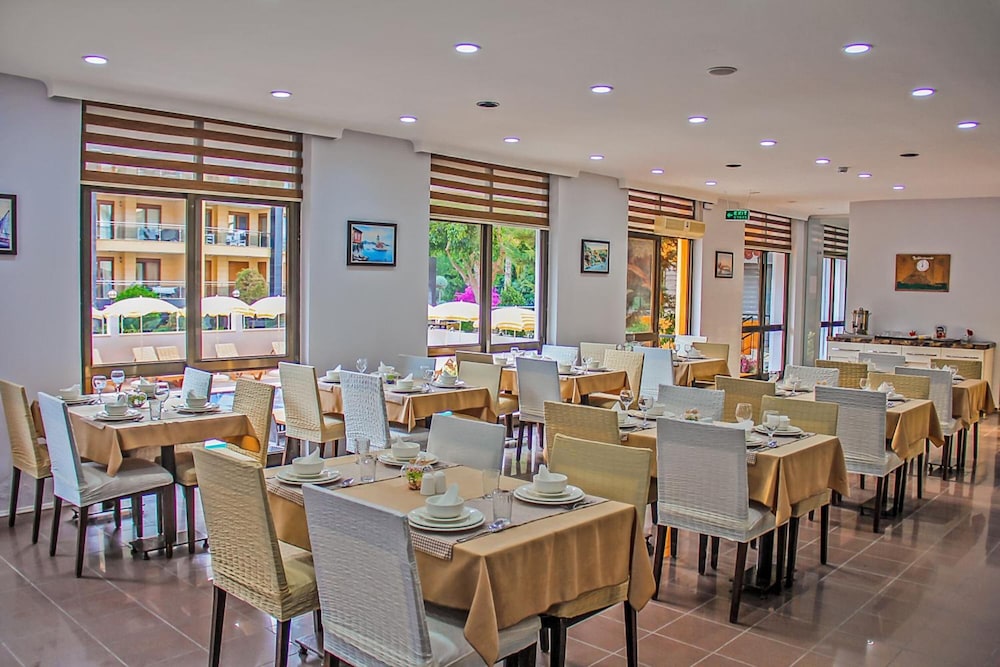 Yaman Life Hotel 22