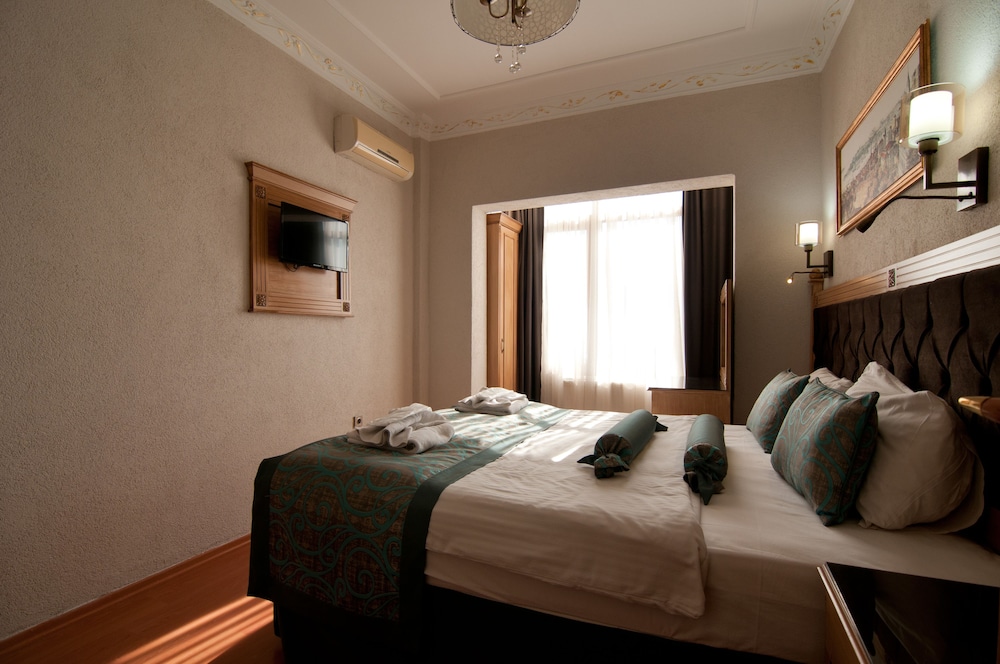 Blue Tuana Hotel 12