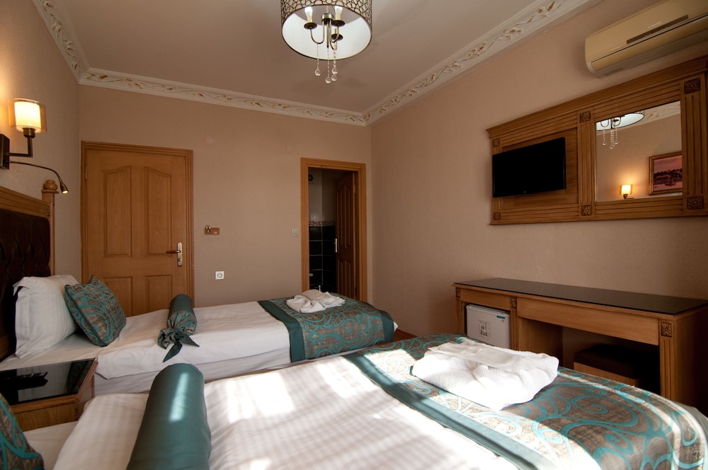 Blue Tuana Hotel 11