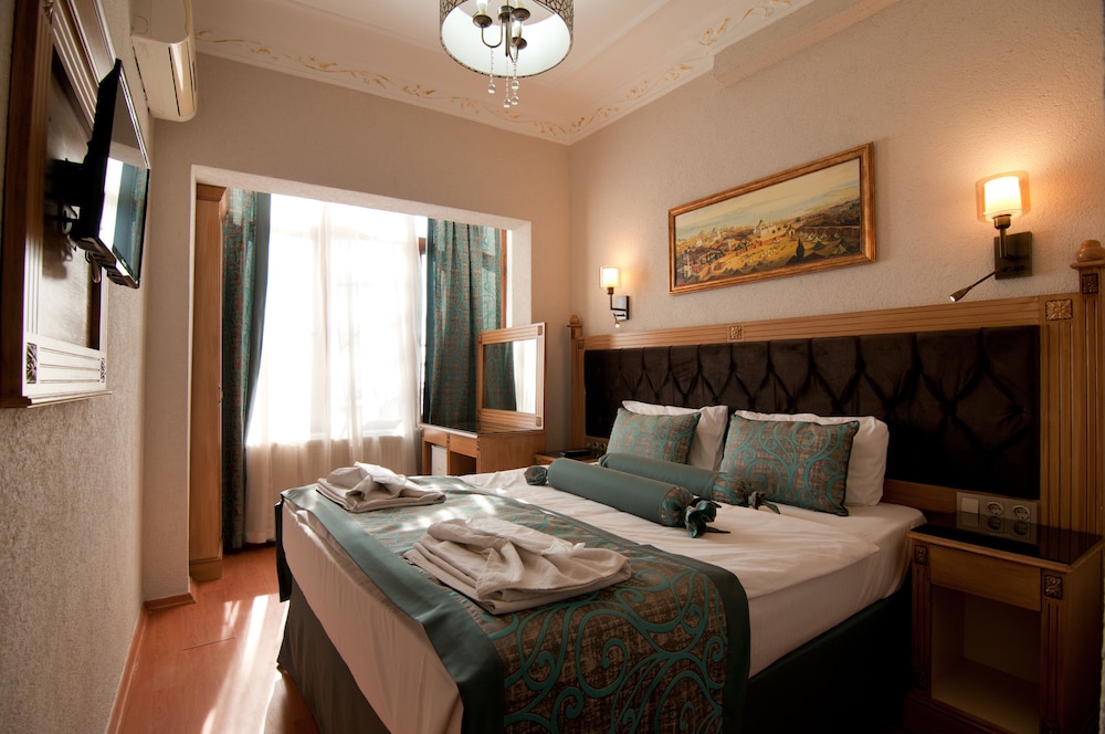 Blue Tuana Hotel 14