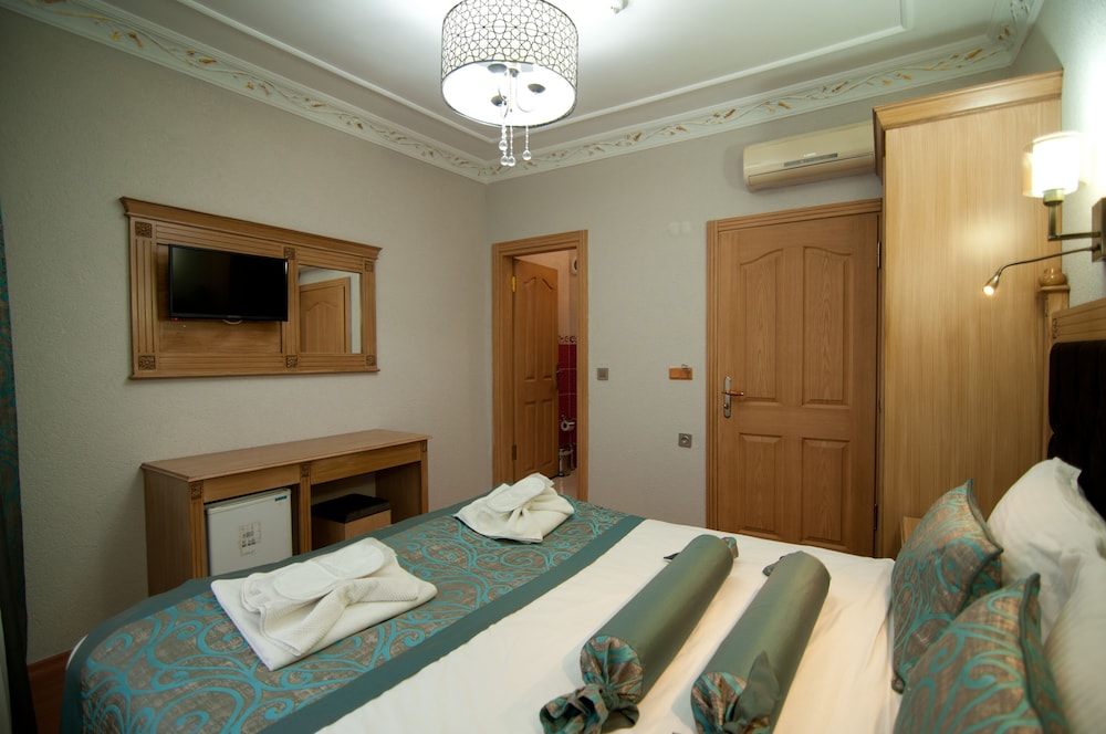 Blue Tuana Hotel 18