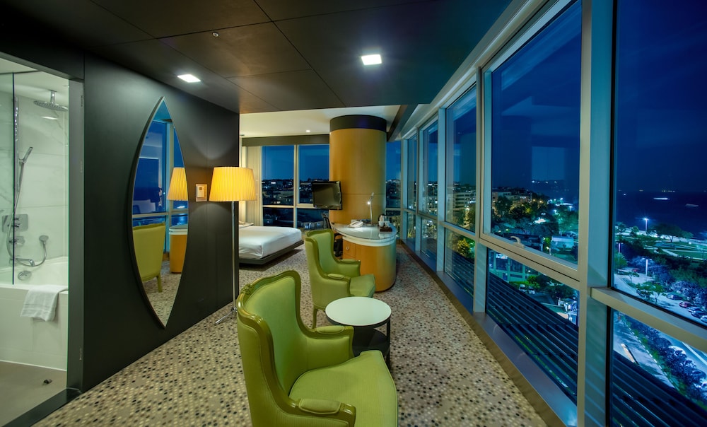 DoubleTree by Hilton Hotel Istanbul - Moda 10