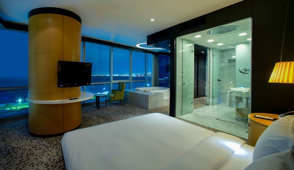 DoubleTree by Hilton Hotel Istanbul - Moda 14