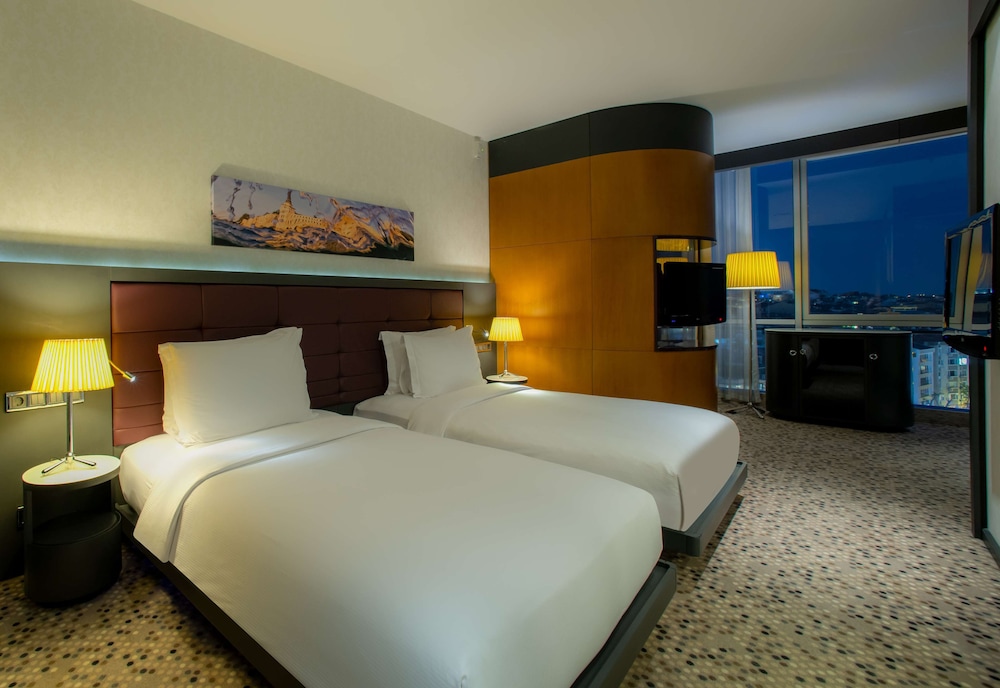 DoubleTree by Hilton Hotel Istanbul - Moda 12
