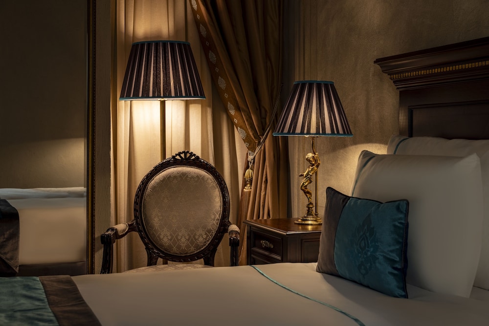 Palazzo Donizetti Istanbul, Tapestry Collection by Hilton 16