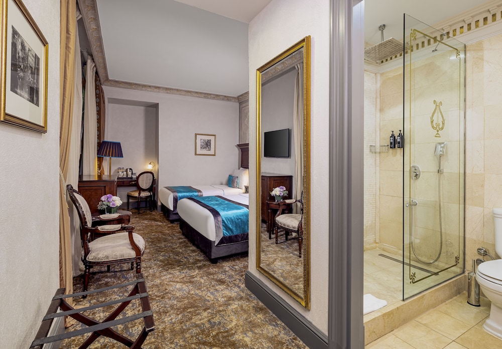 Palazzo Donizetti Istanbul, Tapestry Collection by Hilton 14