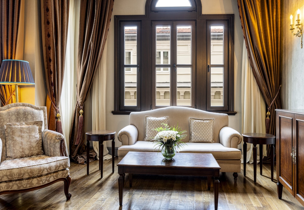Palazzo Donizetti Istanbul, Tapestry Collection by Hilton 23