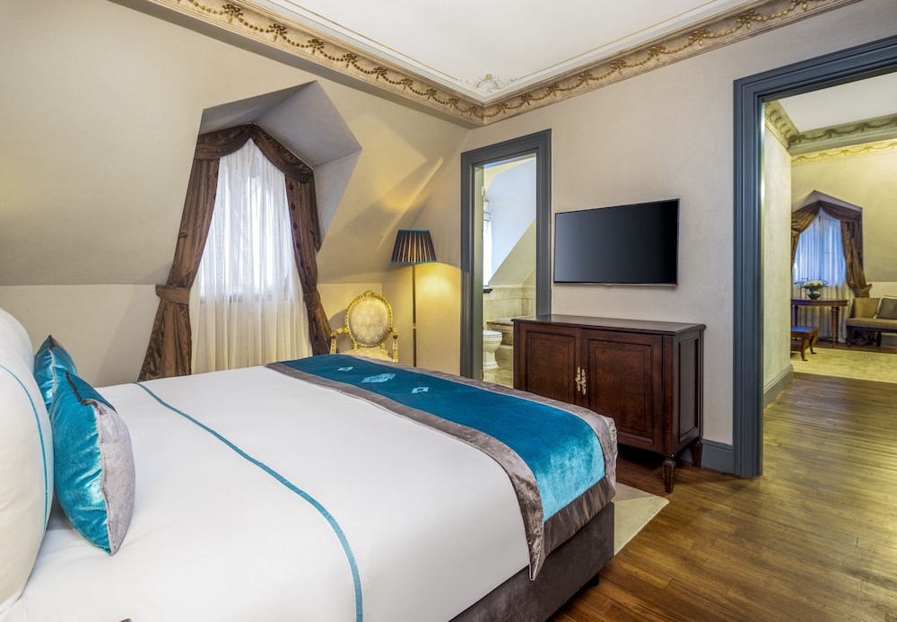 Palazzo Donizetti Istanbul, Tapestry Collection by Hilton 5