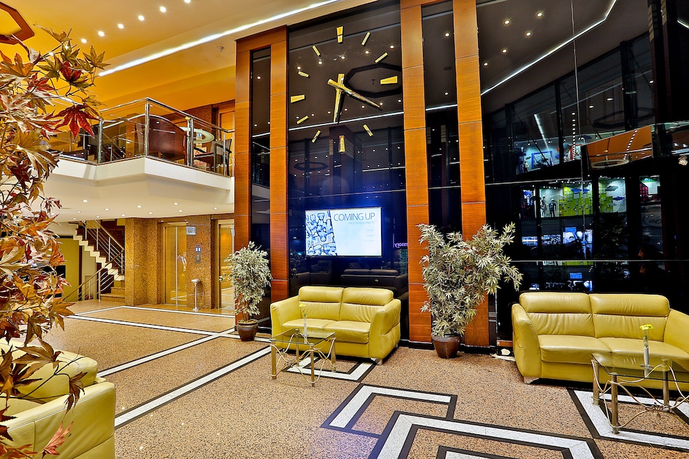 Grand Madrid Hotel 11