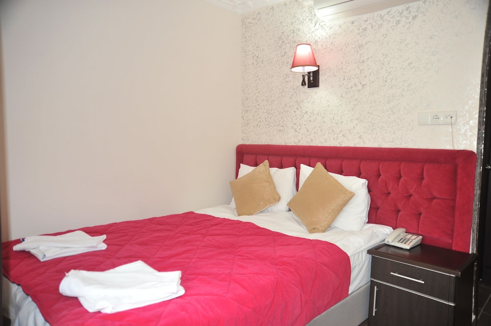 Ares Hotel 15