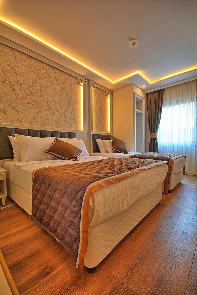 Samir Deluxe Hotel 13