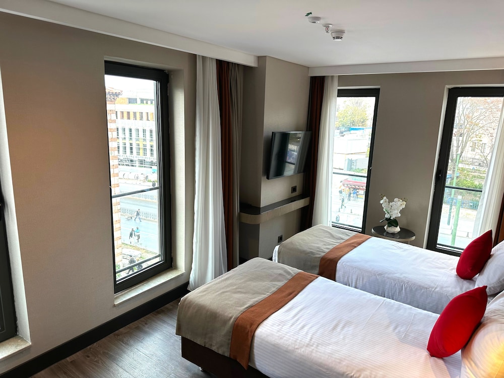 Edition Old City Boutique Hotel 21