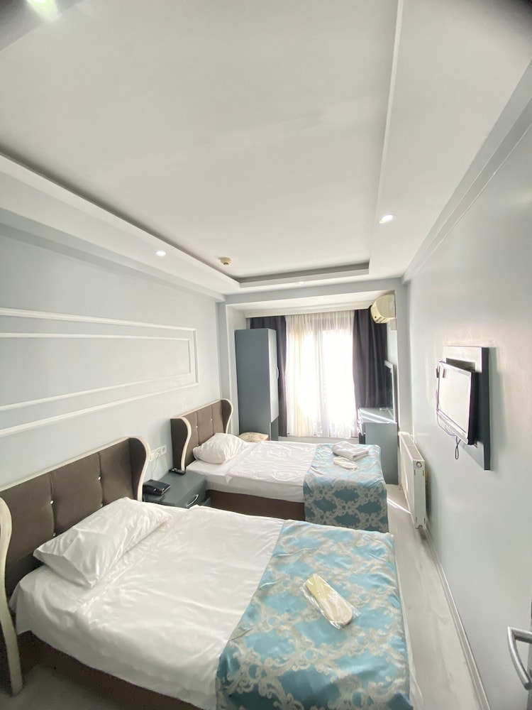 Abam Hotel 24