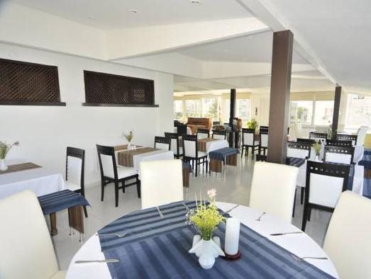 Lucky Monkey Hotel 11