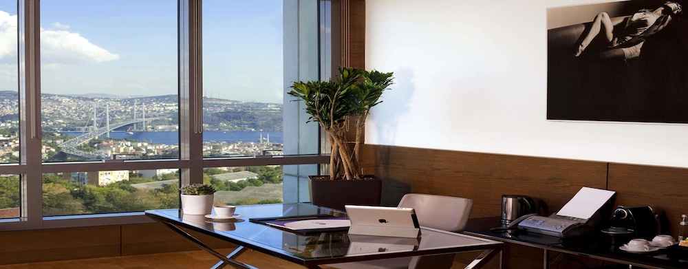 Point Hotel Barbaros 15