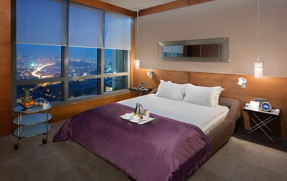 Point Hotel Barbaros 4