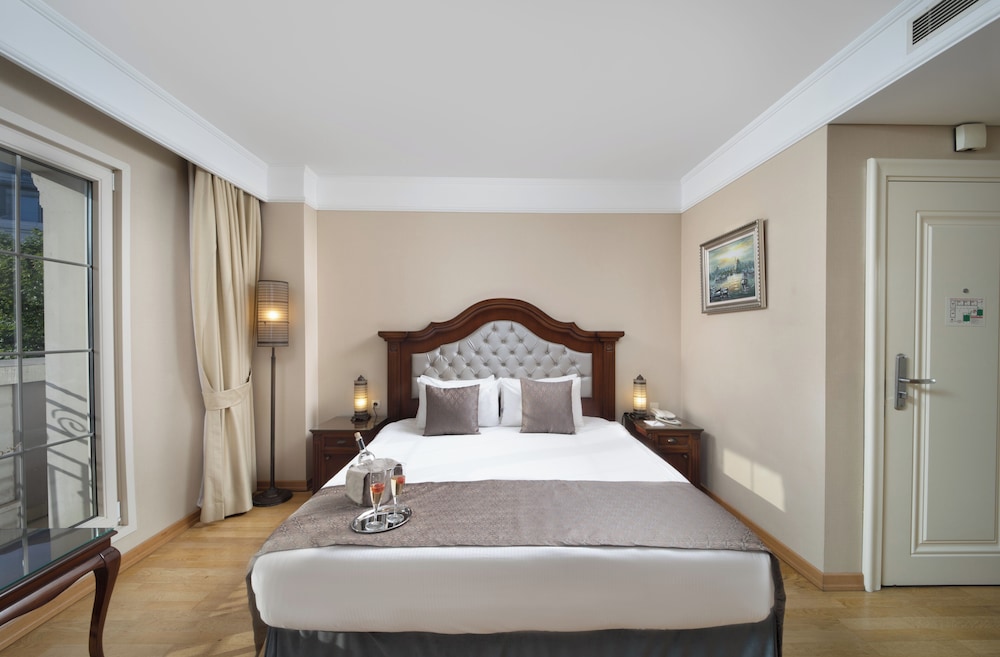 Recital Hotel 24