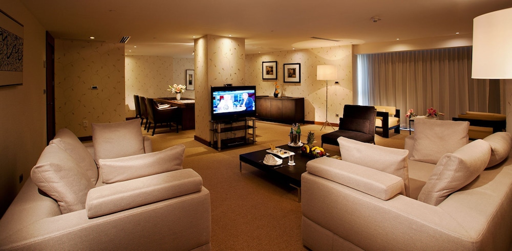 Crowne Plaza Harbiye 5