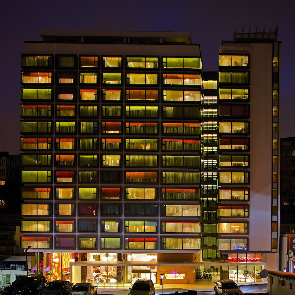 Crowne Plaza Harbiye 1