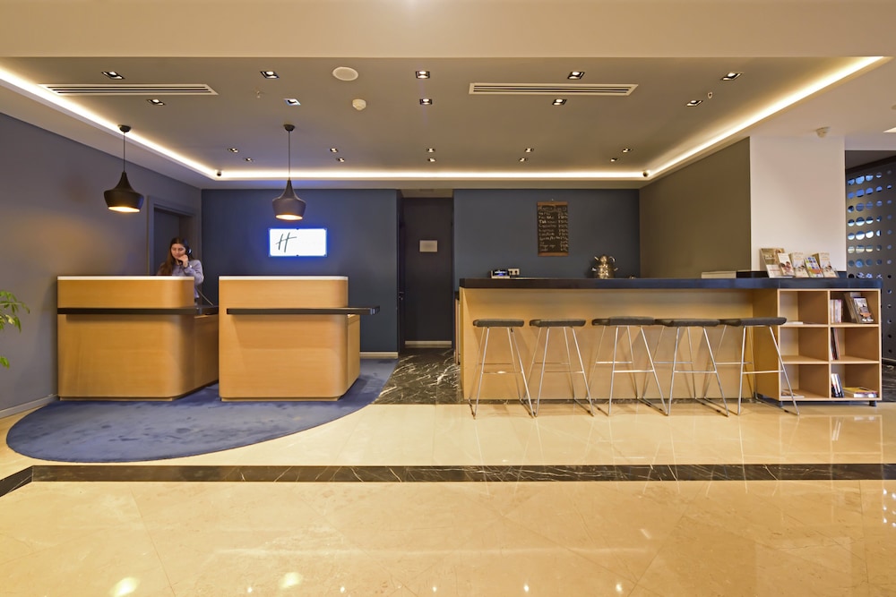 Holiday Inn Express Istanbul - Altunizade 21